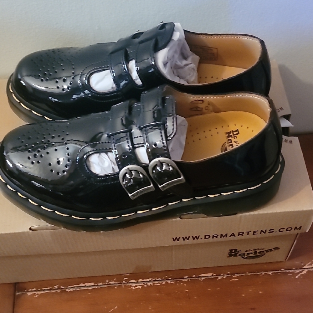 Dr. Martens Black Dress Shoes Classic Elegance